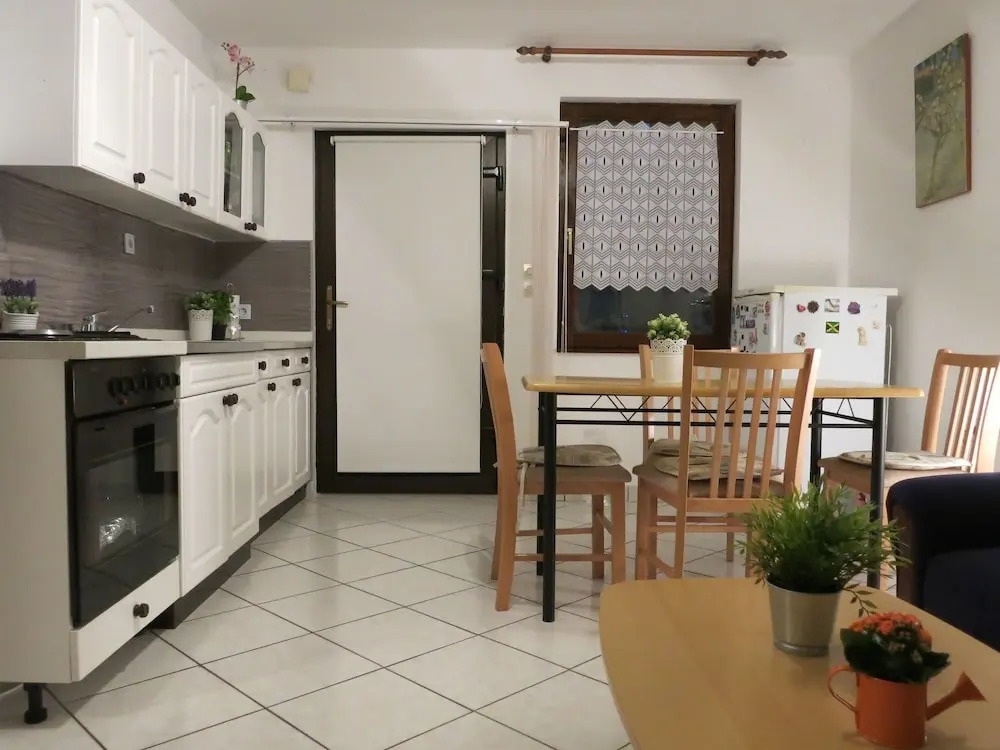 Spacious Holiday Home in Dalmatia With Beach Nearby