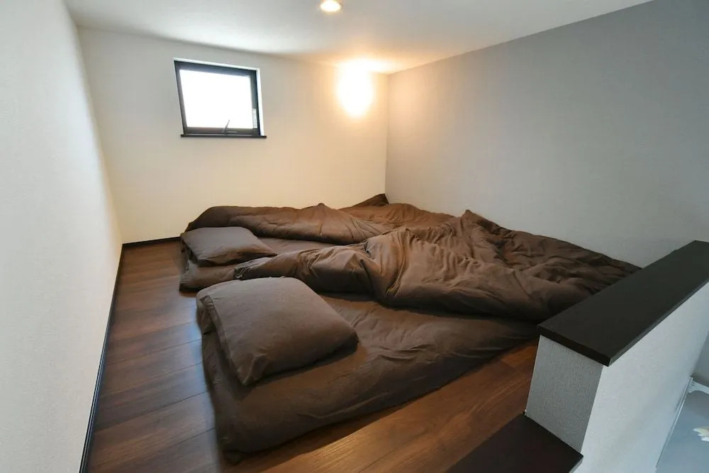 Stylewood Sangenjaya by Tranova