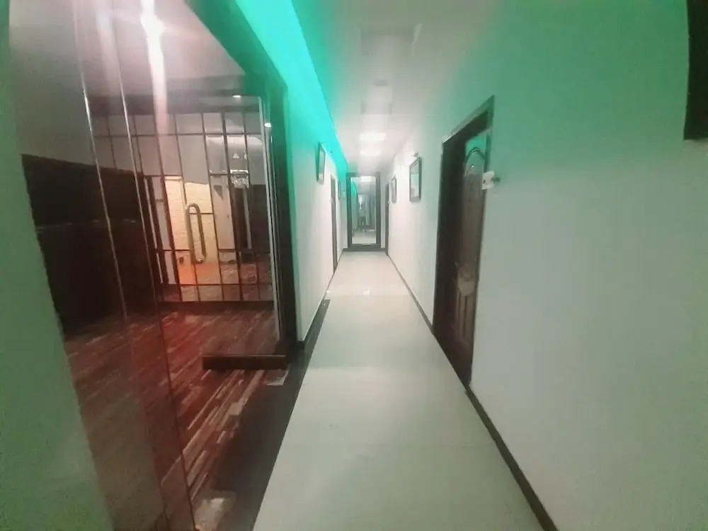 Gulberg Continental Hotel