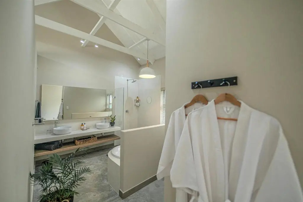 Little Kubu Lodge