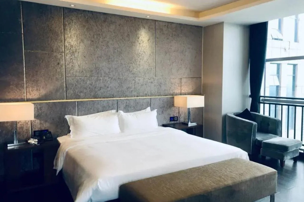 Chongqing Guobin Hotel