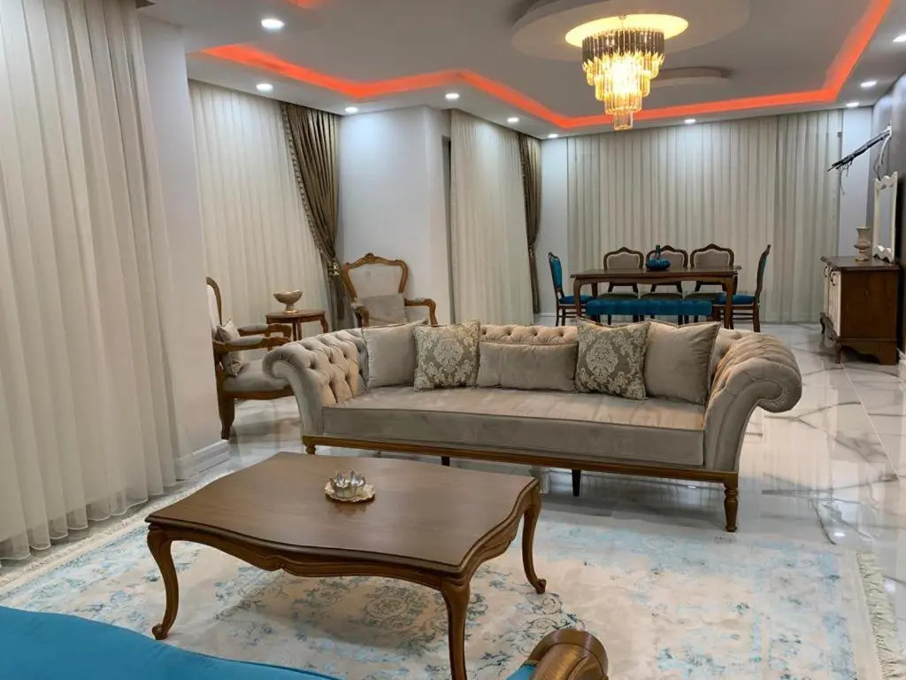 Villa Vadi-Isıtmalı havuzlu-Şömineli-Kış bahçeli-Tamamen Müstakil