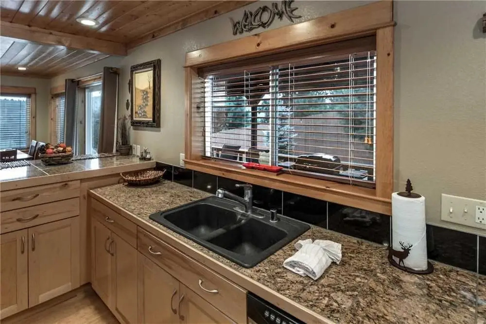 Los Nation - Four Bedroom Cabin