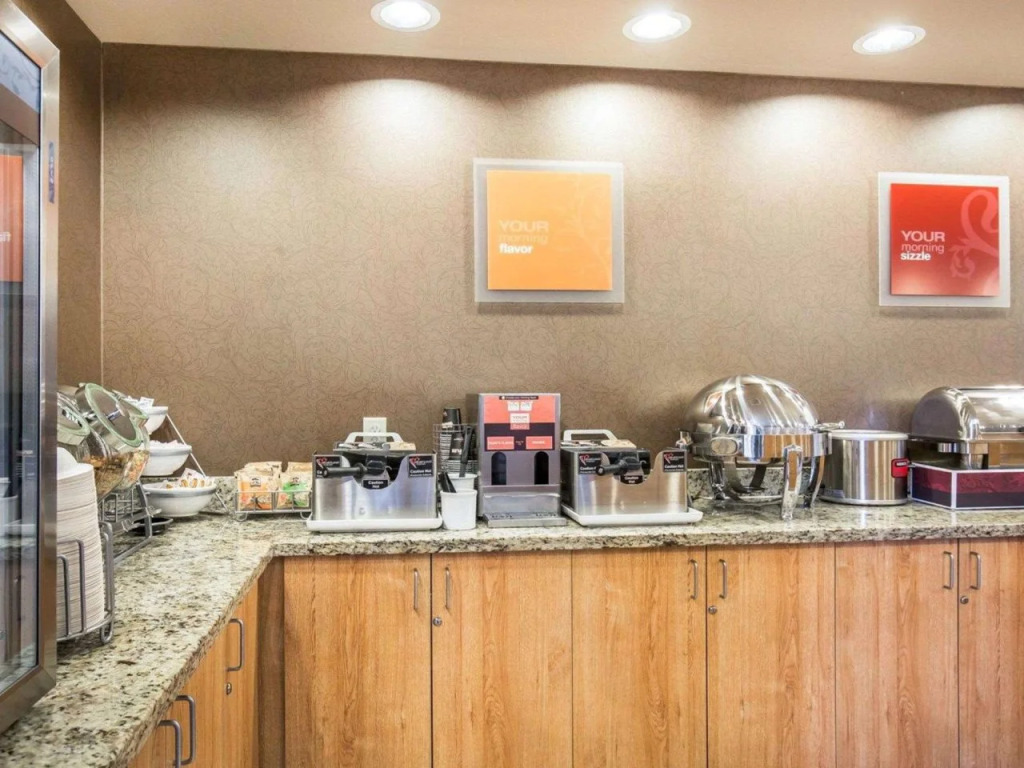 Comfort Suites Helena Airport