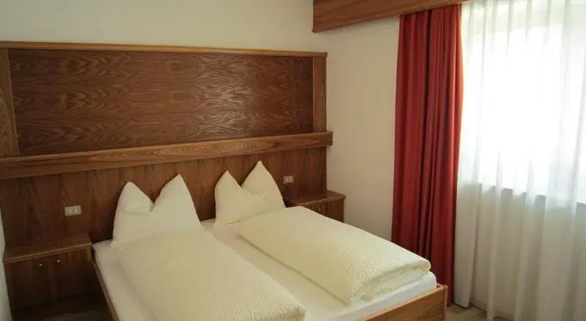 Aparthotel Garni Haus Hubertus