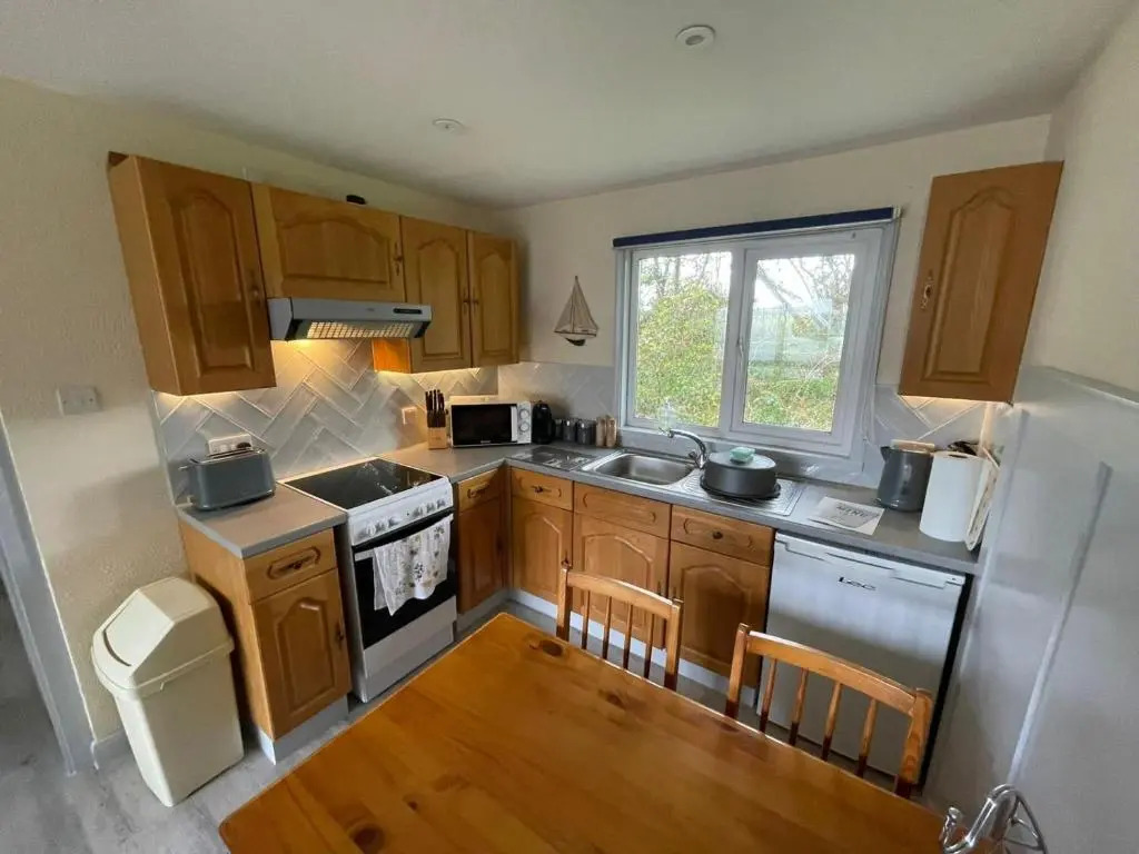81 Hengar Manor