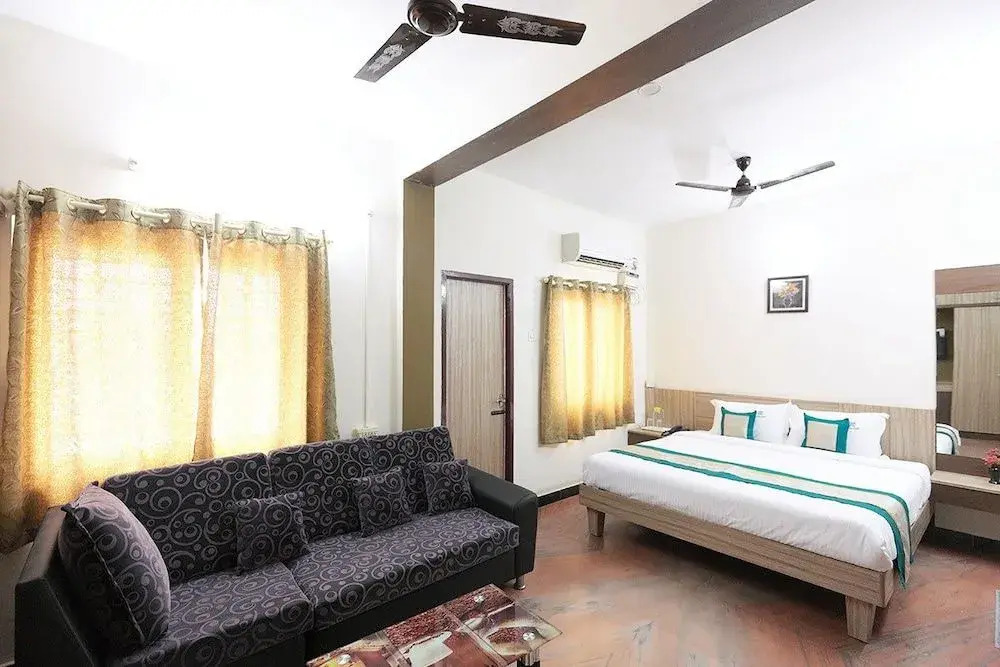 Home Stayz - Service Apartment