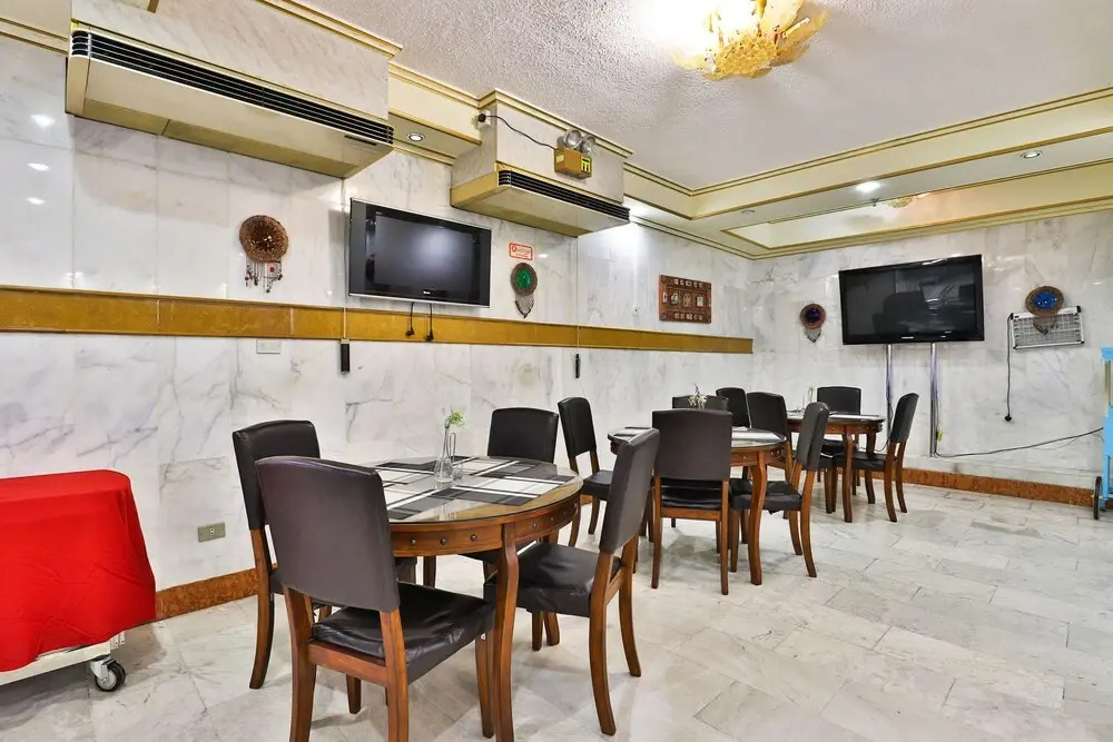 Oyo 395 Al Hafof Hotel