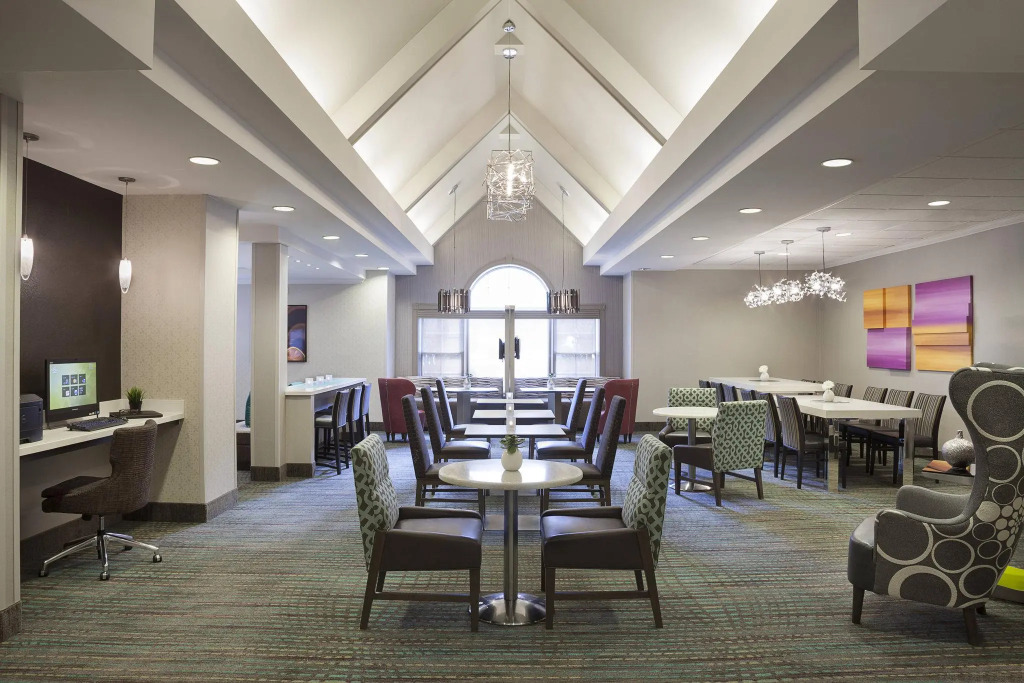 Cambridge Suites Mississauga