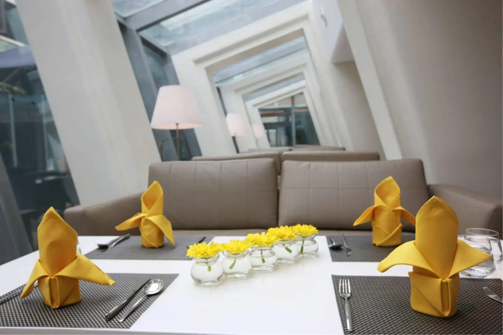 Parkview O.city Hotel