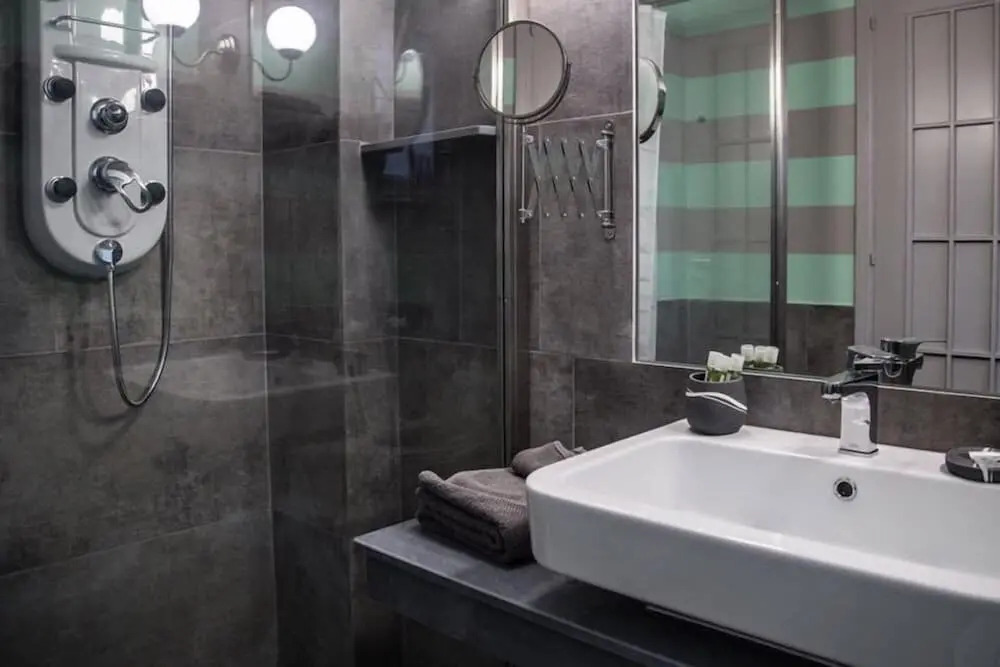 Design 4 Rooms