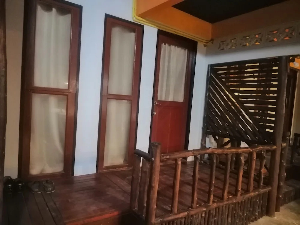 MOOK BOONCHU HOTEL