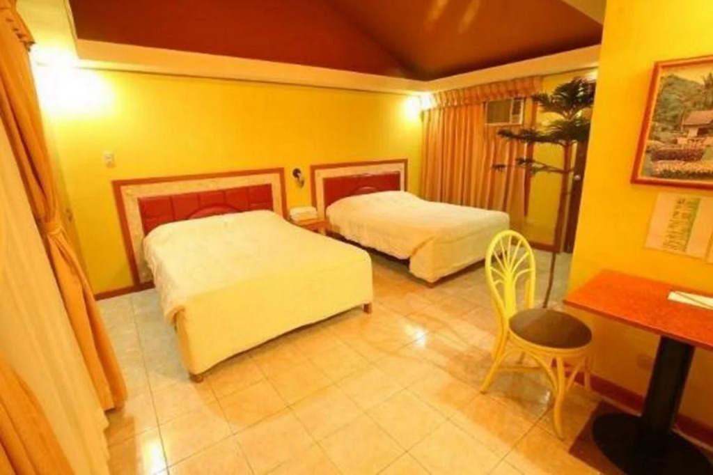 San Remigio Beach Club