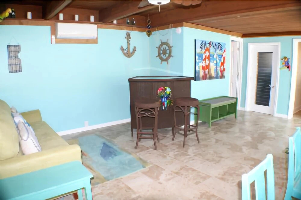 Blue Wave #46309 - 3 Br Home
