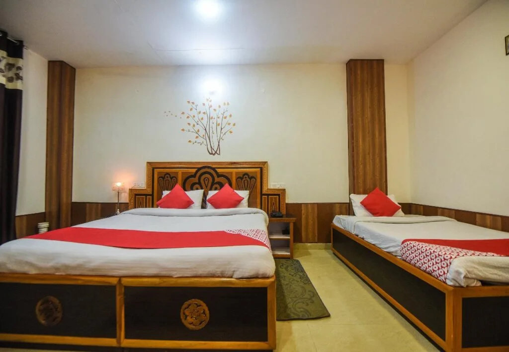 Hotel Devdar Resort