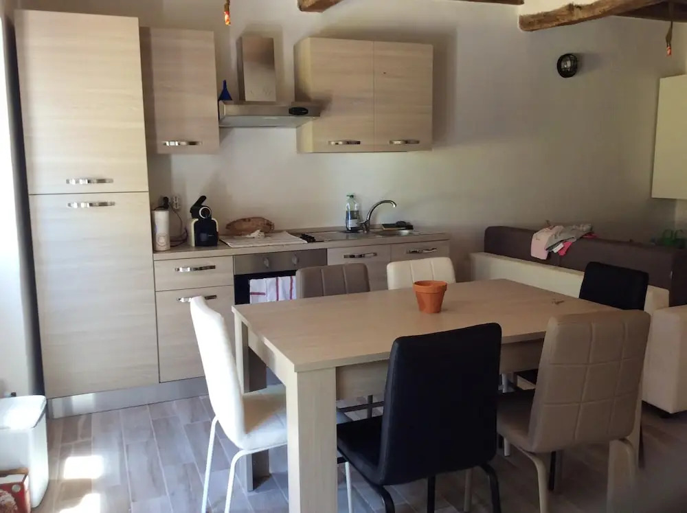 House With 2 Bedrooms in Sassofortino, With Enclosed Garden Near the Beach