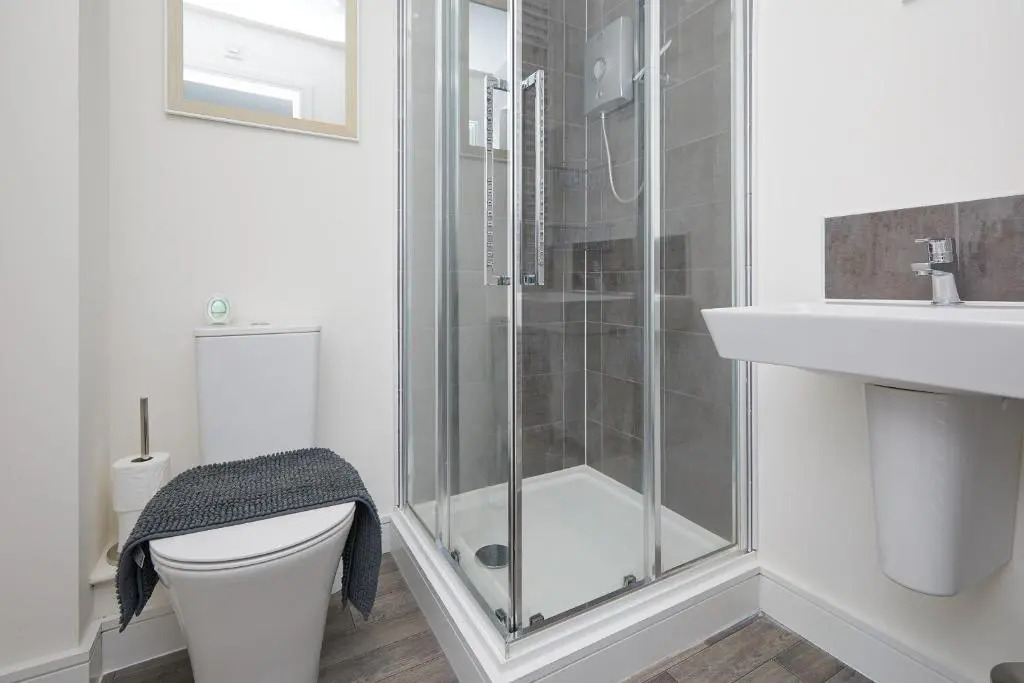 Royal Derby Hospital 3 bed Town House