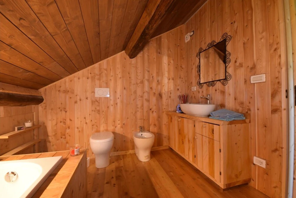 4 Bedroom Stunning Home In Tiglieto