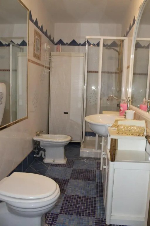 San Peters Golden Rooms