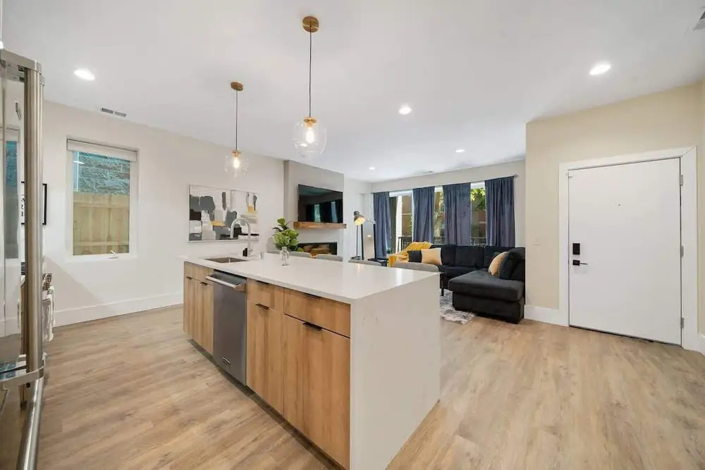 New Two Bed Condo by United Center With Balcony