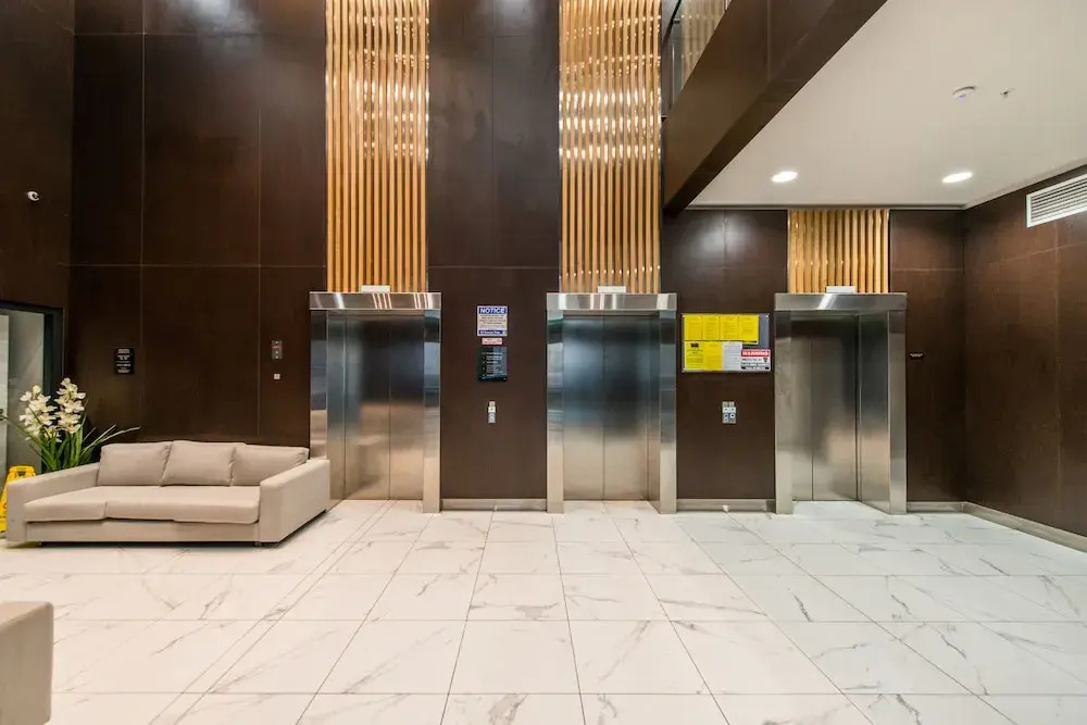 JHT - 1 BRM Apartment, Superb Central, Sky Tower view
