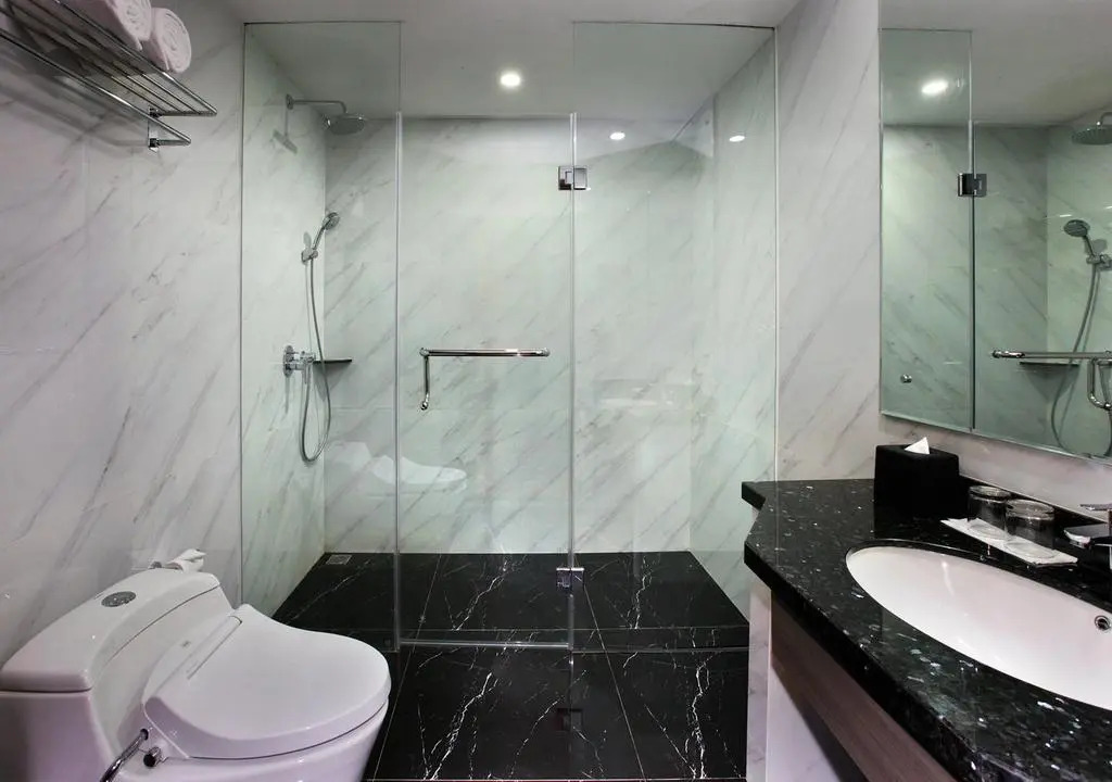 Pyramid Suites