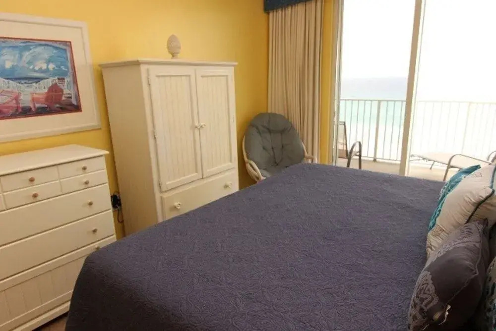 Majestic Sun 613A - 2 Br home by RedAwning