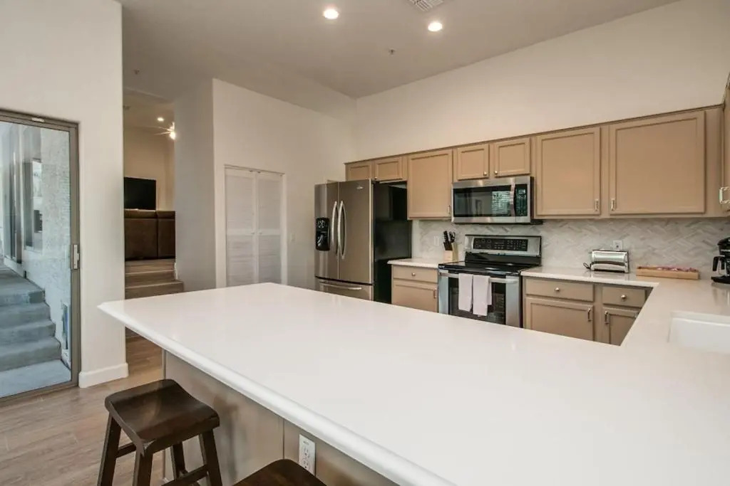 Breathtaking Views & Htd Pool in Fountain Hills!