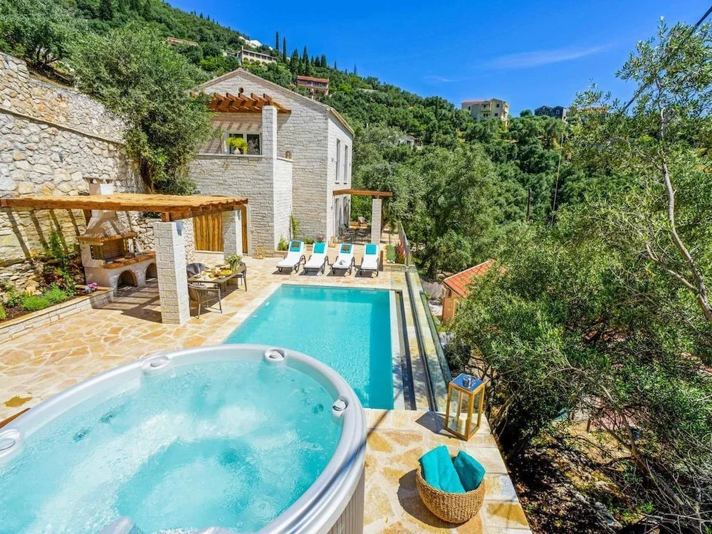 Villa Yaisemi by PosarelliVillas