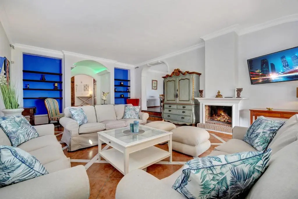 Villa 10 Luxe by Lirios Village Marbella - Superb Location and Heated Pool