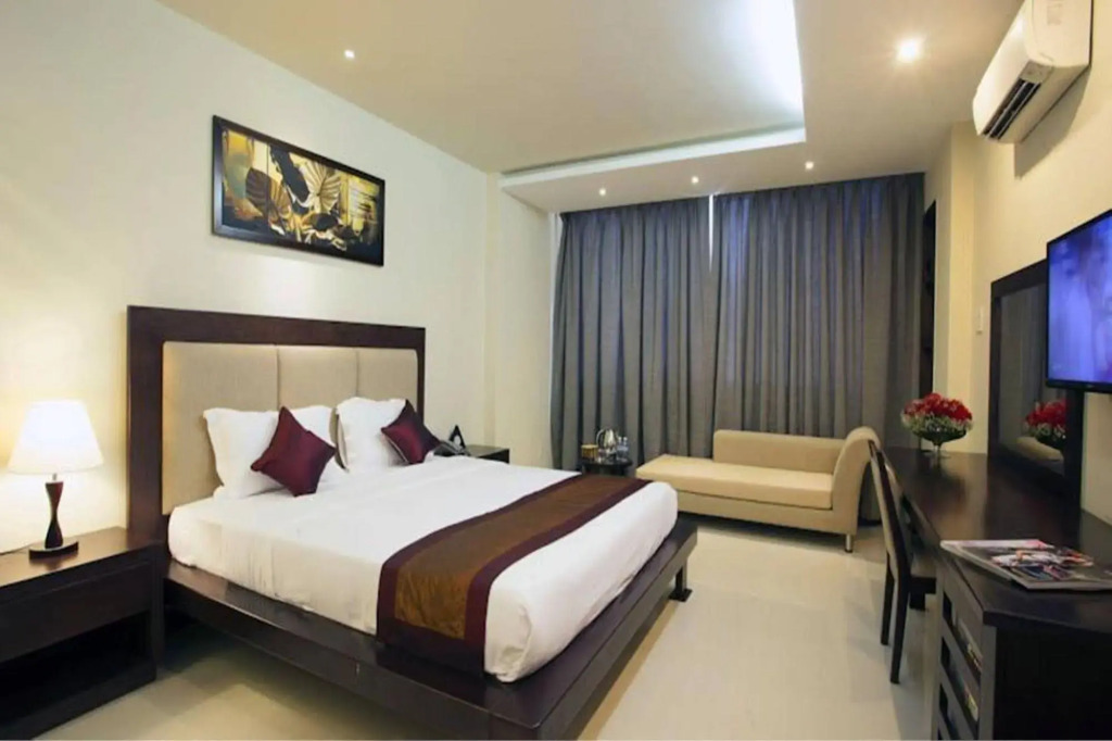 The Noble Swan Central Dong Du Hotel