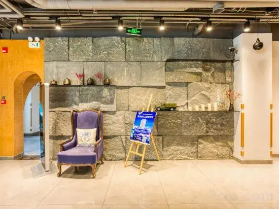 Aiju Art Hotel (Yingkou Institute of Technology Olympic Sports Center)