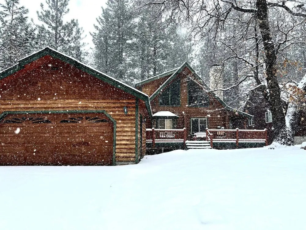 Papa Bear's Hideout