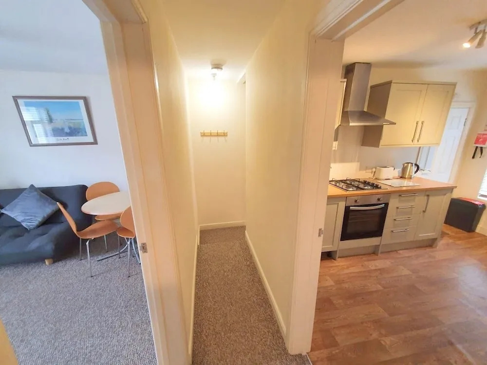2-bed Flat With Superfast Wi-fi DW Lettings 29br
