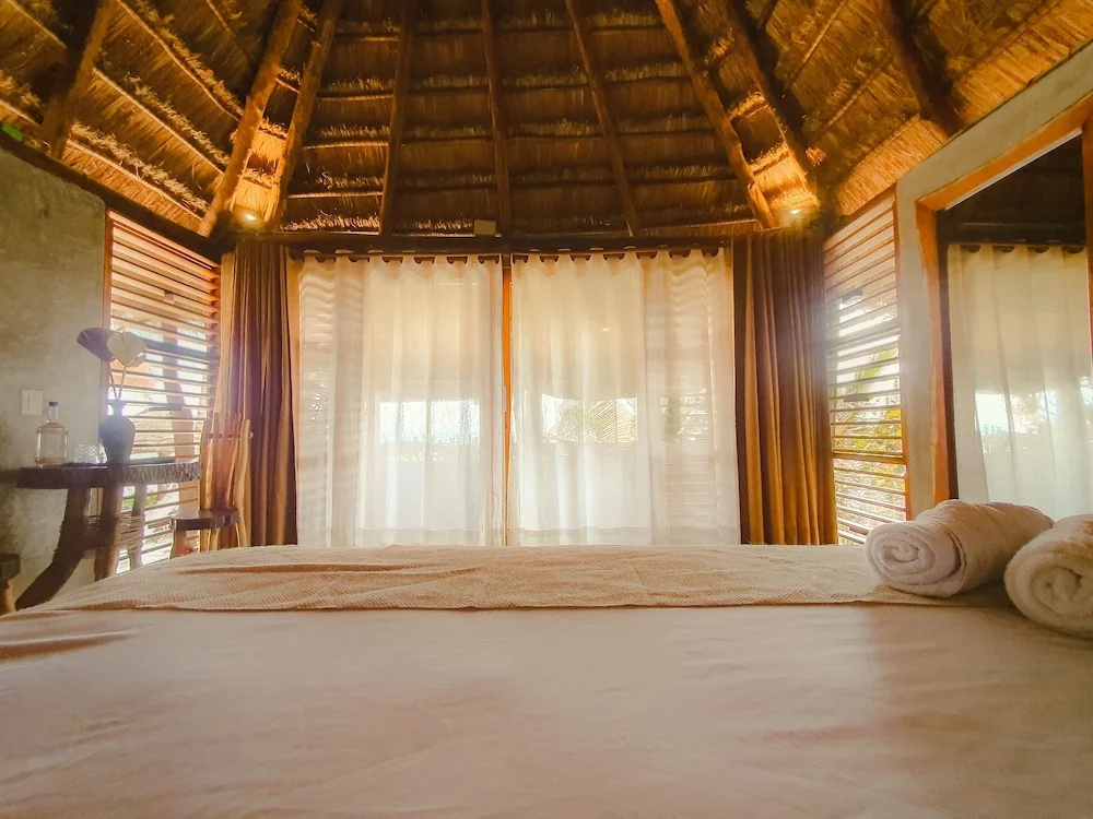 Cabañas Playa Condesa Tulum
