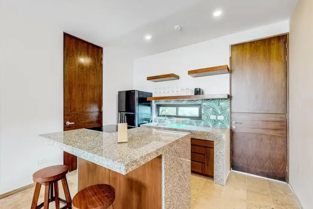 307 Amena Awesome Penthouse w/ Private Pool and Gym