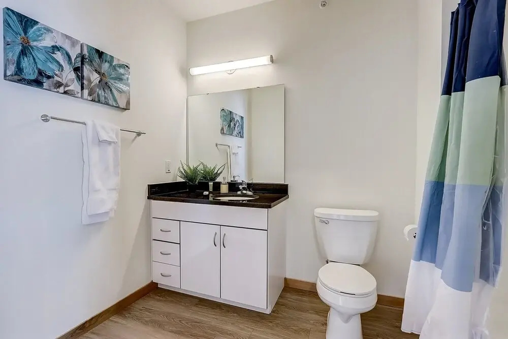 FRONTDESK 124 W Washington St Apts Milwaukee