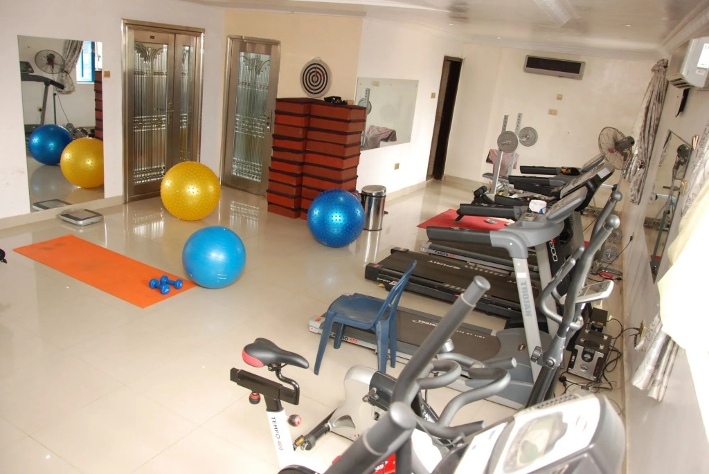 BEN AUTO guest house