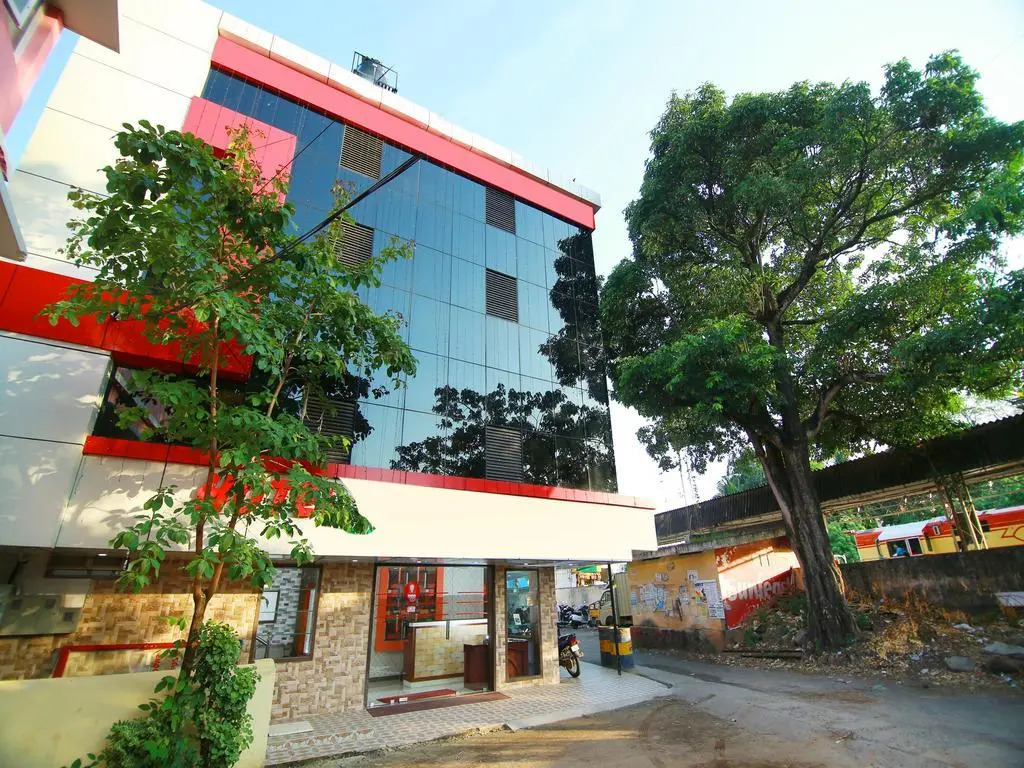 OYO Flagship 5202 Hotel Pearl Malabar