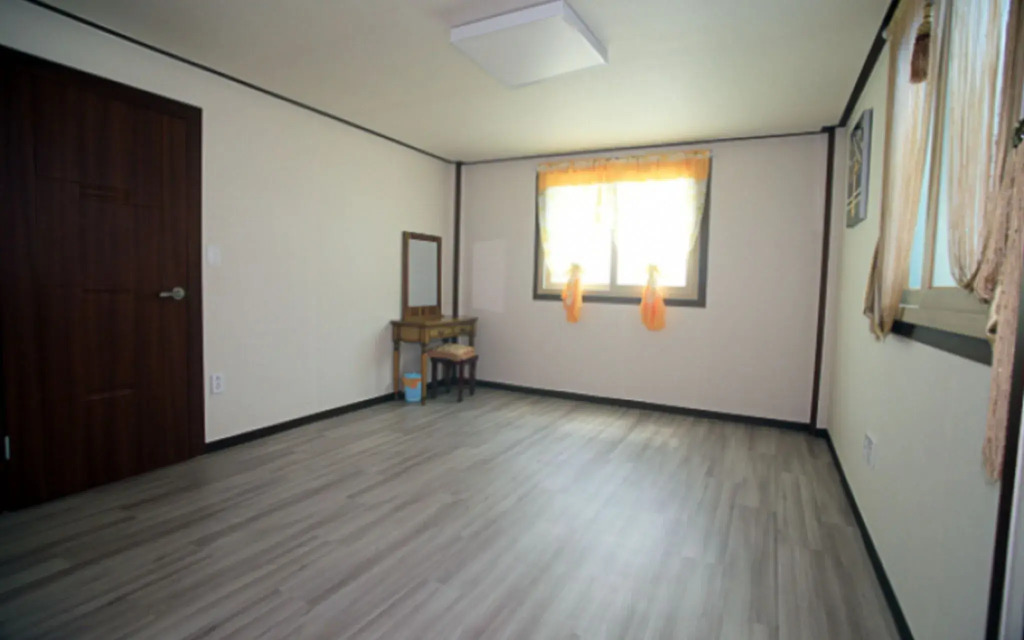 Anseong Supsok Village Pension(안성 숲속빌리지펜션)