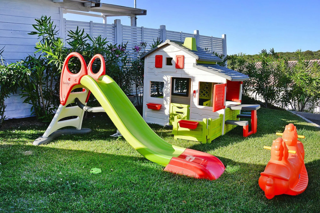 Apartment in Golfo Aranci with elevator