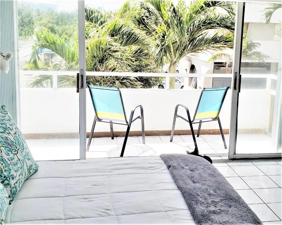 KASA Ritz at the Lagoon large studio 1 BLOCK TO BEACH at La Concha