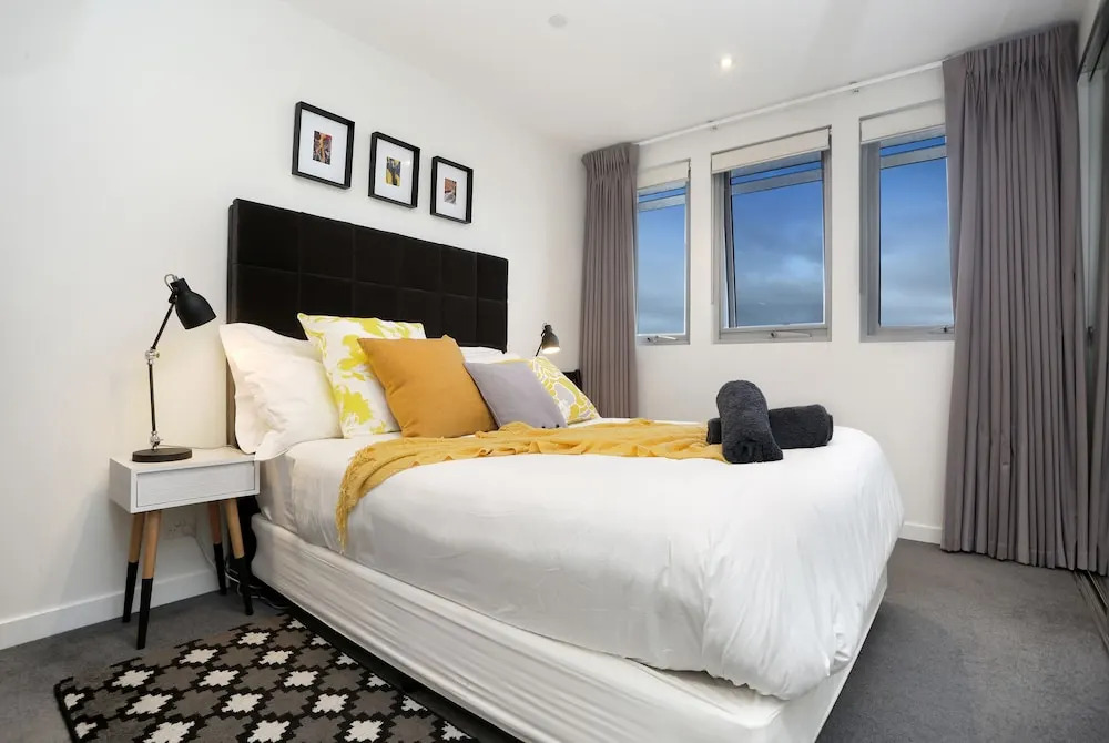 Essendon Sub-Penthouse on Napier