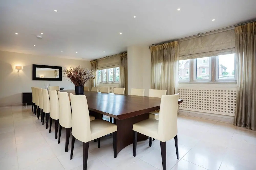 Veeve - Wimbledon Parkside