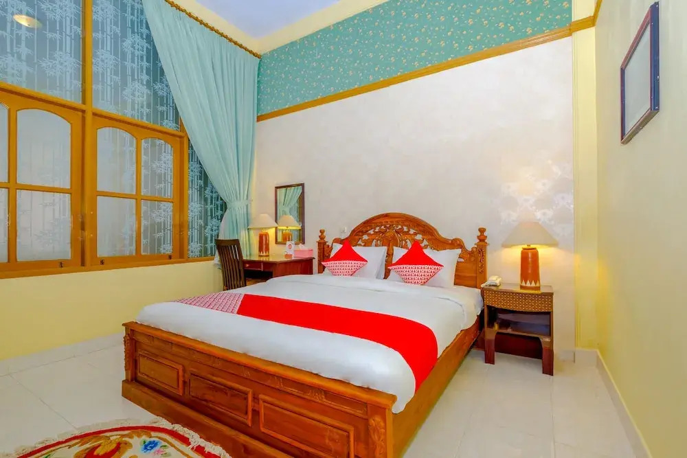 OYO 3088 Green Valley House