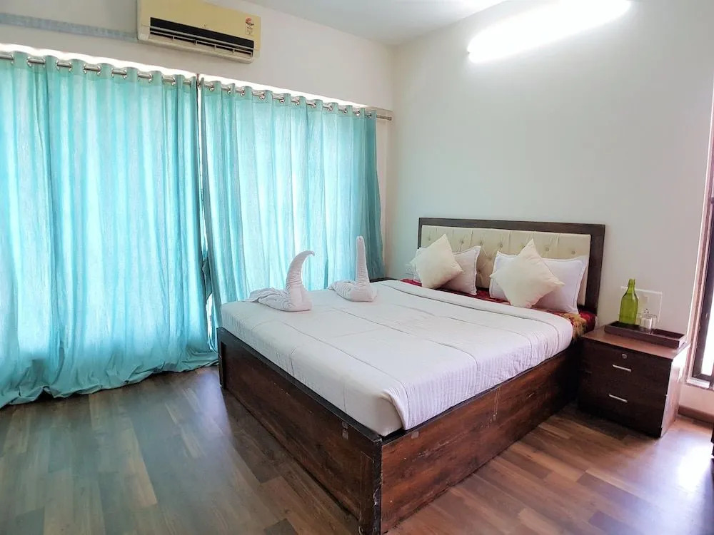 HexHomes Kandivali