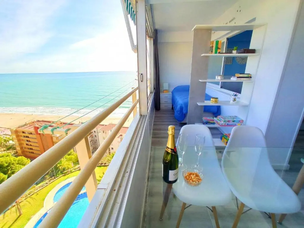 Pintor Sorolla Beach by Agencia Poniente