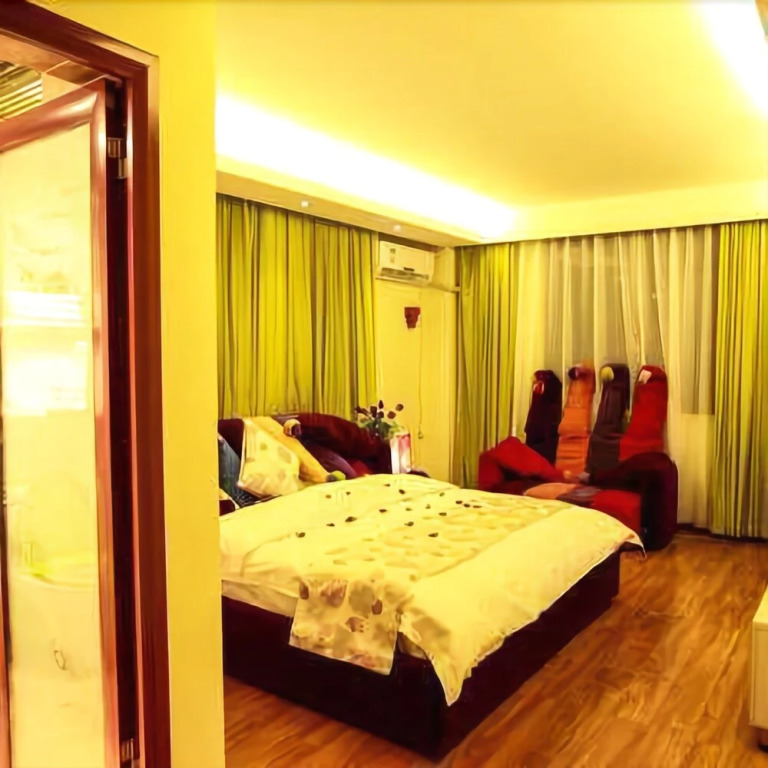 Ruoshuigu Leisure Hotel
