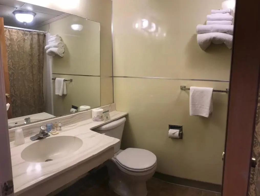 Boulder Lodge