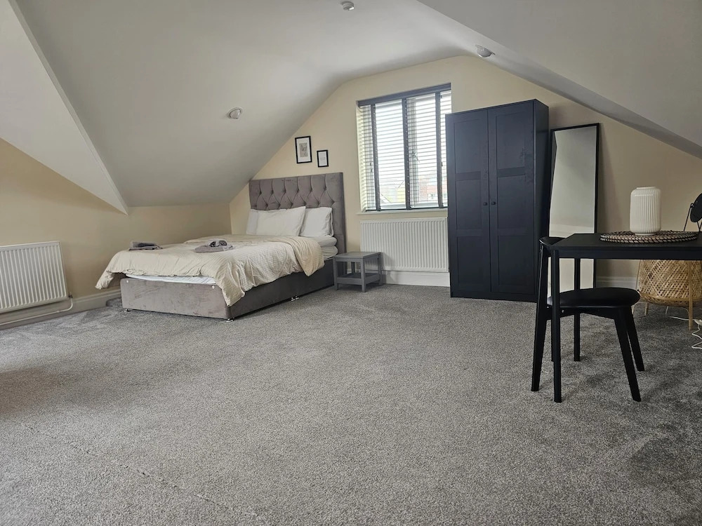 Lovely 1-bed Loft in Newport